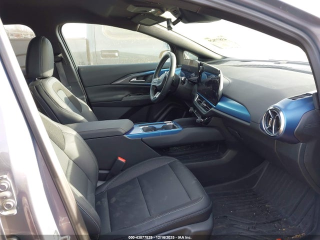 3GN7DNRP7SS227611 Chevrolet Equinox Ev Lt 2