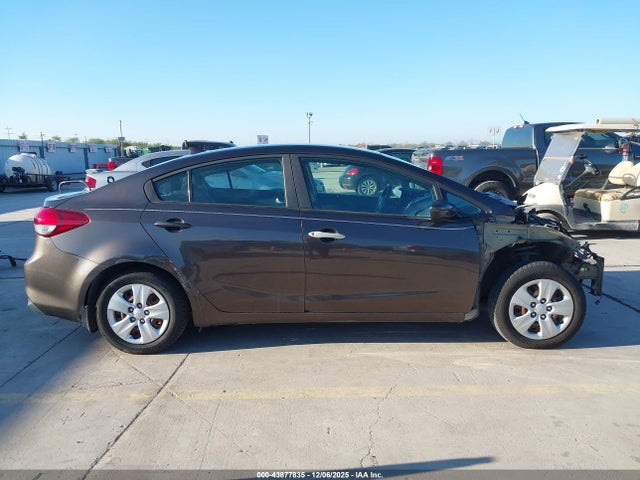 KIA FORTE LX 2017 3KPFK4A71HE114728 Image 14