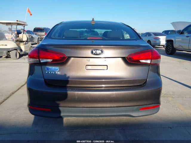KIA FORTE LX 2017 3KPFK4A71HE114728 Image 17