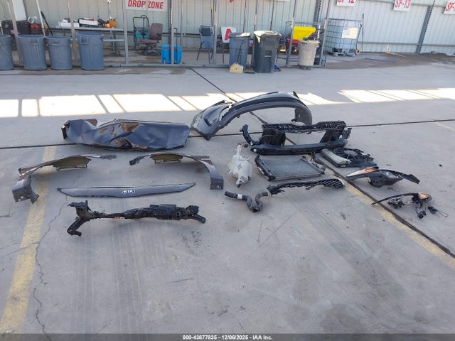 KIA FORTE LX 2017 3KPFK4A71HE114728 Image 12