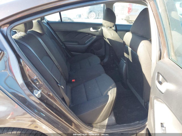 KIA FORTE LX 2017 3KPFK4A71HE114728 Image 8