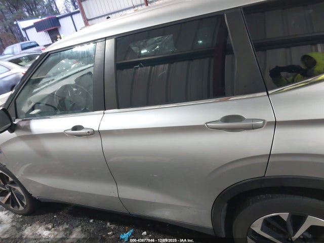 2022 Mitsubishi Outlander Es 2.5 S-awc მანქანა იყიდება აუქციონზე, vin: JA4J4TA81NZ019765, აუქციონის ნომერი: 43877846