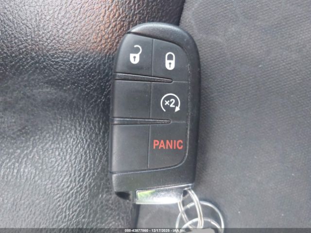 2019 JEEP COMPASS 3C4NJDBBXKT704592 Photo 10