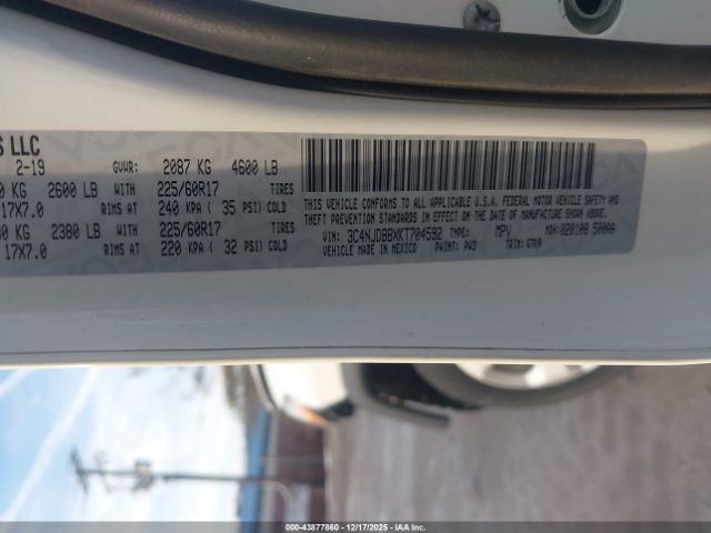 2019 JEEP COMPASS 3C4NJDBBXKT704592 Photo 8