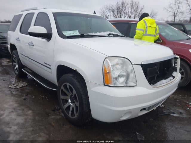 2010 Gmc Yukon Denali მანქანა იყიდება აუქციონზე, vin: 1GKUKEEF7AR270415, აუქციონის ნომერი: 43877972
