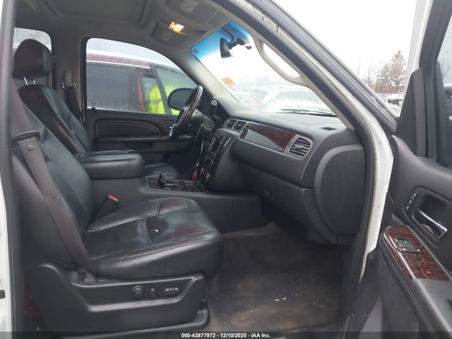 2010 Gmc Yukon Denali მანქანა იყიდება აუქციონზე, vin: 1GKUKEEF7AR270415, აუქციონის ნომერი: 43877972
