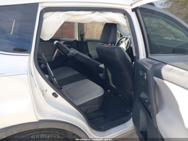 2018 TOYOTA RAV4 JTMDFREV9JJ733362 Photo 7