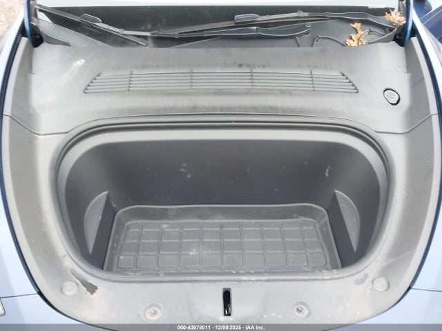 2023 TESLA MODEL Y 7SAYGDED4PF943587 Photo 9