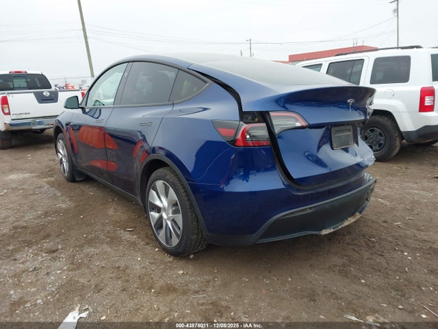 2023 TESLA MODEL Y 7SAYGDED4PF943587 Photo 2