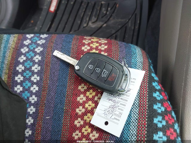 KM8J2CA47MU347692 Hyundai TUCSON SE