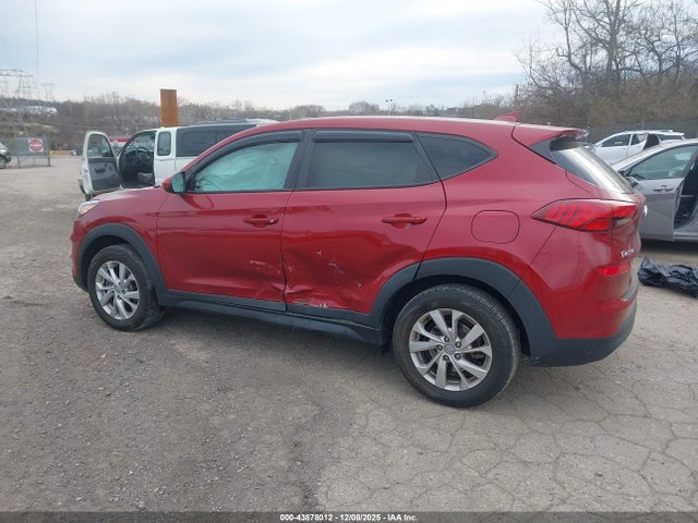 KM8J2CA47MU347692 Hyundai TUCSON SE