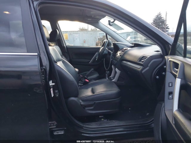 Subaru Forester 2.5i Limited 2015 JF2SJAHC1FH537675 Image 5