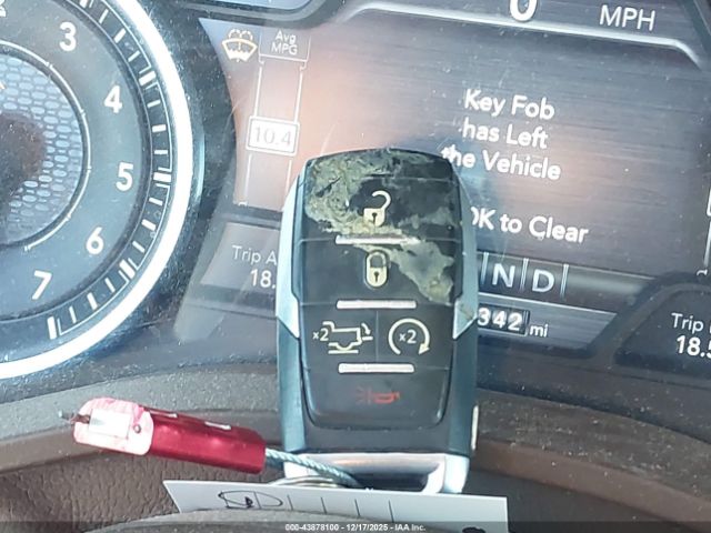 2019 RAM 1500 1C6SRFJT5KN582619 Photo 10