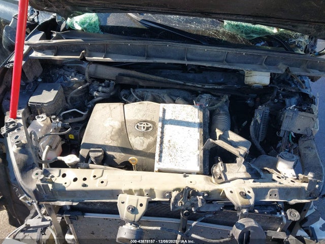 5TDGZRAHXNS554423 Toyota Highlander Xle