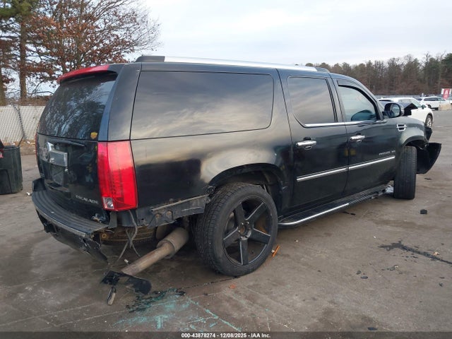 2011 CADILLAC ESCALADE ESV 1GYS4HEF9BR130005 Photo 3