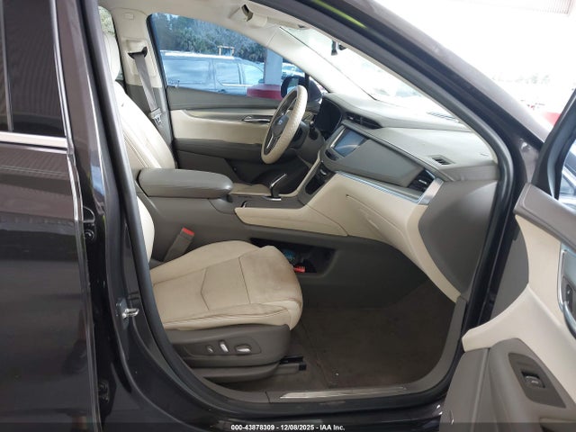 2018 CADILLAC XT5 1GYKNERS6JZ224862 Photo 4