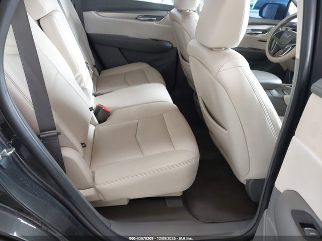 2018 CADILLAC XT5 1GYKNERS6JZ224862 Photo 7