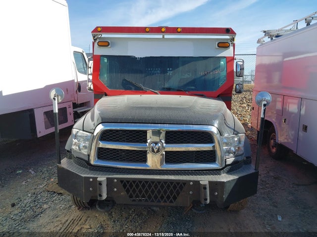 43878324 :رقم المزاد ، 3C7WRMAL1DG561229 vin ، 2013 Ram 5500 Chassis Tradesman/slt مزاد بيع
