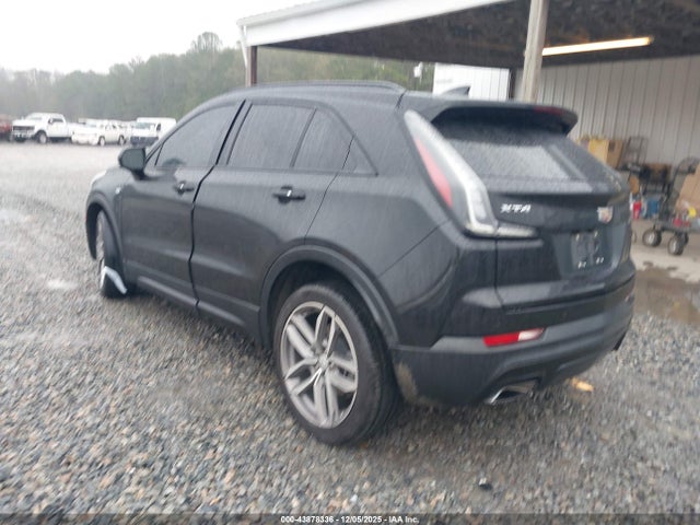 2020 CADILLAC XT4 1GYFZER48LF016901 Photo 2