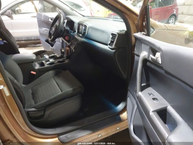2018 KIA SPORTAGE KNDPMCAC4J7361690 Photo 4