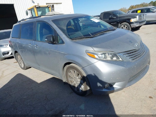 2017 TOYOTA SIENNA 5TDYZ3DC3HS768031