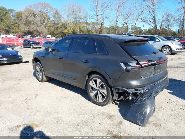 2024 AUDI Q8 E-TRON WA15AAGE6RB066722 Photo 2