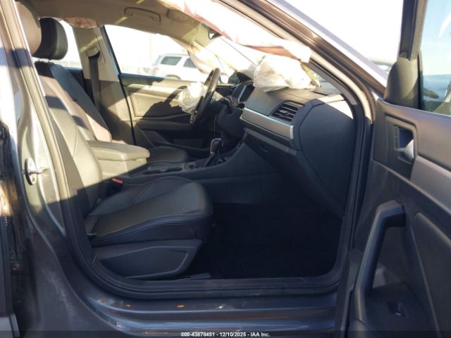 2019 VOLKSWAGEN JETTA 3VWC57BU4KM139956 Photo 4