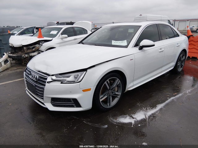 2018 AUDI A4 WAUENAF4XJN014447 Photo 1