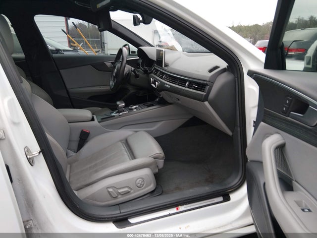 2018 AUDI A4 WAUENAF4XJN014447 Photo 4