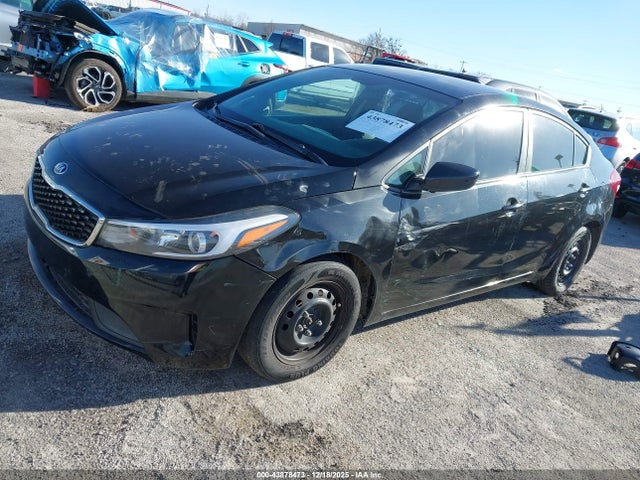 2017 Kia Forte Lx მანქანა იყიდება აუქციონზე, vin: 3KPFL4A7XHE111937, აუქციონის ნომერი: 43878473