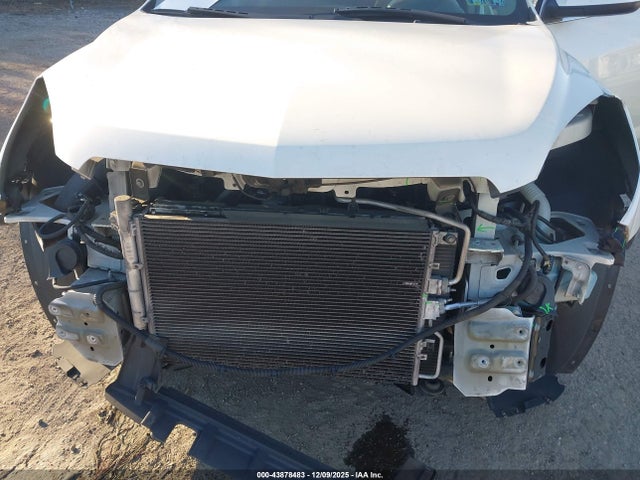1GNALBEK0EZ122966 Chevrolet EQUINOX 1LT