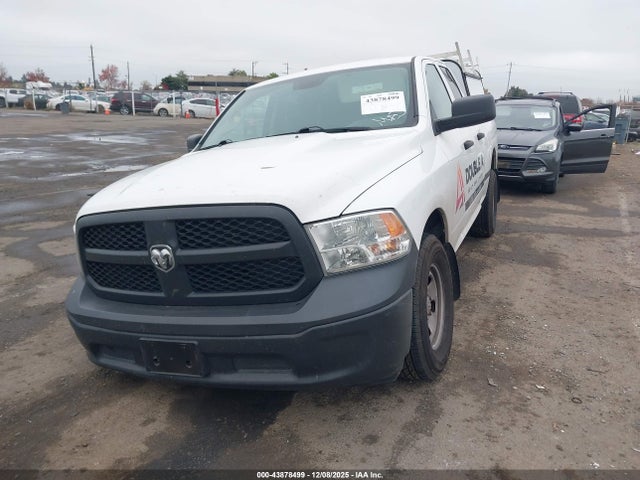 2018 RAM 1500 1C6RR6FG6JS169134 Photo 1