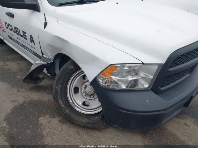 2018 RAM 1500 1C6RR6FG6JS169134 Photo 5