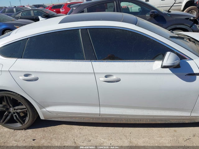 WAUENCF51KA025303 Audi A5 45 Premium