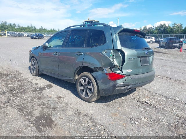 Subaru Forester 2.5i Premium 2018 JF2SJAEC5JH584835 Image 3