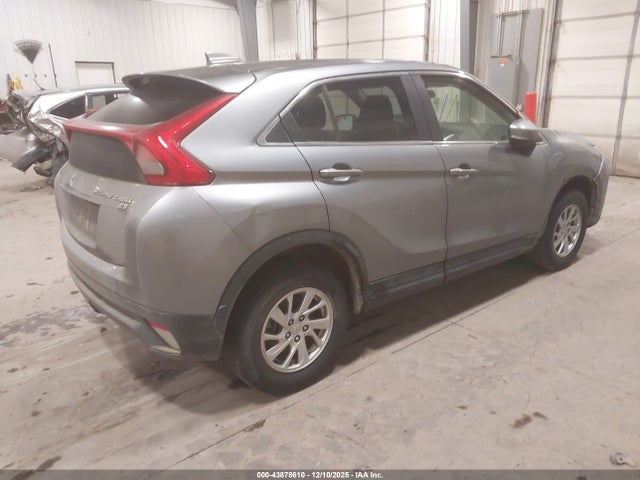 2019 MITSUBISHI ECLIPSE CROSS JA4AT3AA7KZ038533 Photo 3