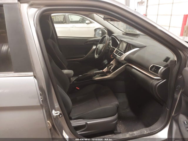 2019 MITSUBISHI ECLIPSE CROSS JA4AT3AA7KZ038533 Photo 4