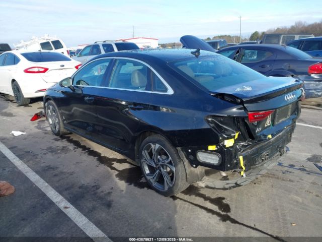 2022 AUDI A3 WAUAUDGY2NA030160 Photo 2