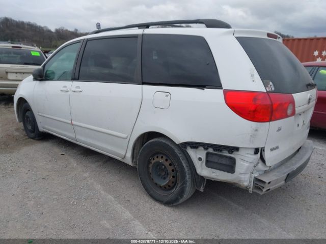2010 TOYOTA SIENNA 5TDKK4CC9AS307648 Photo 2