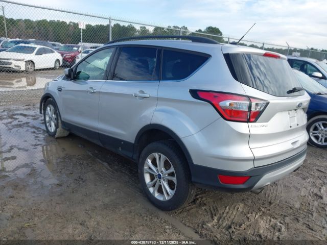 2017 FORD ESCAPE 1FMCU9GD2HUB93993 Photo 2