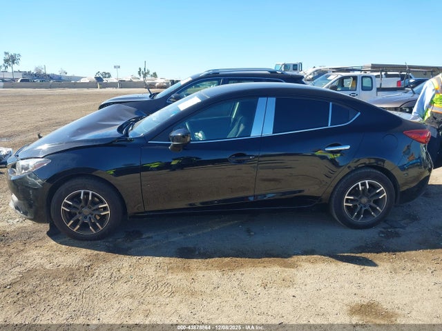 3MZBM1V79FM224783 Mazda Mazda3 I Touring