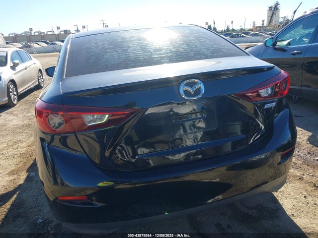 3MZBM1V79FM224783 Mazda Mazda3 I Touring