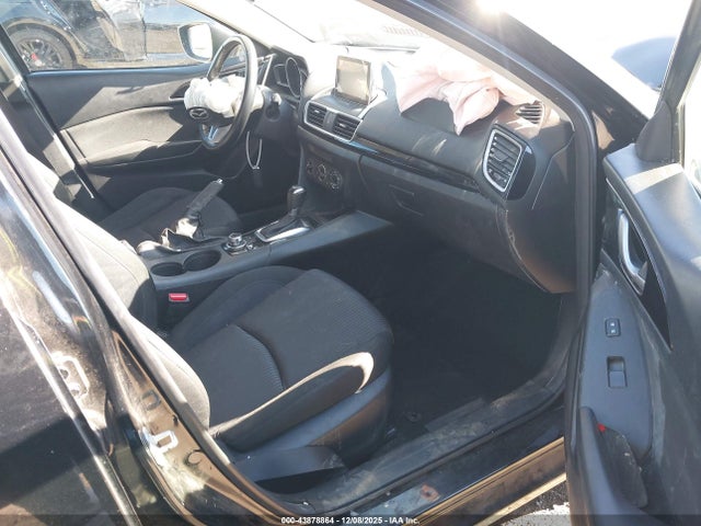 3MZBM1V79FM224783 Mazda Mazda3 I Touring