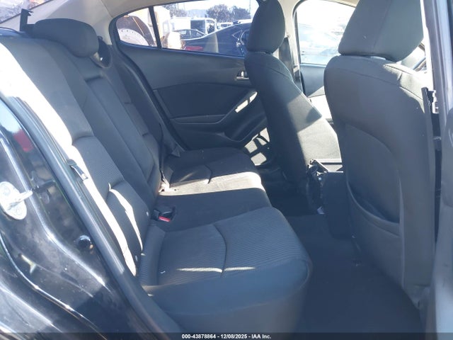 3MZBM1V79FM224783 Mazda Mazda3 I Touring