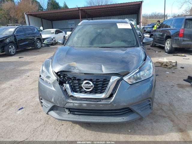 Продажа на аукционе авто 2019 Nissan Kicks Sv, vin: 3N1CP5CU7KL565357, номер лота: 43878892