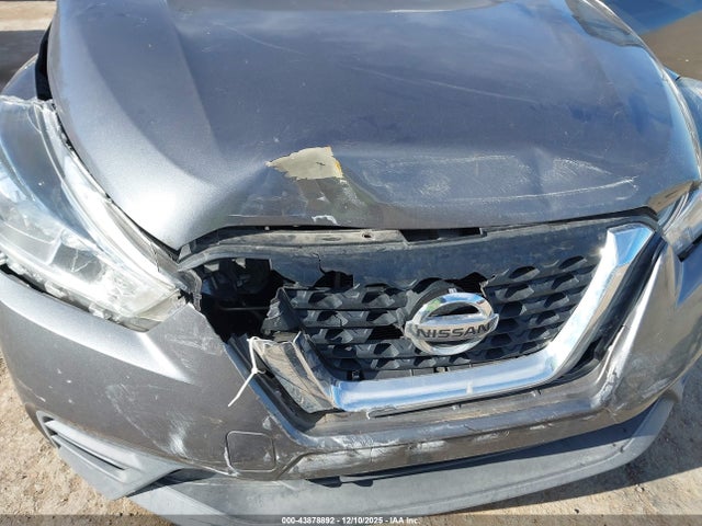 Продажа на аукционе авто 2019 Nissan Kicks Sv, vin: 3N1CP5CU7KL565357, номер лота: 43878892
