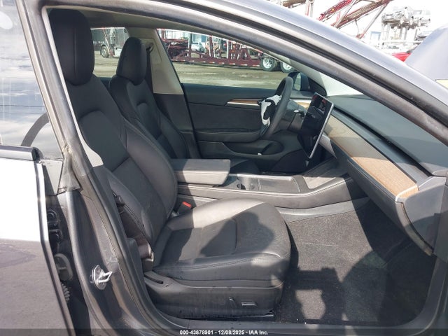 2023 TESLA MODEL 3 5YJ3E1EA3PF700967 Photo 4