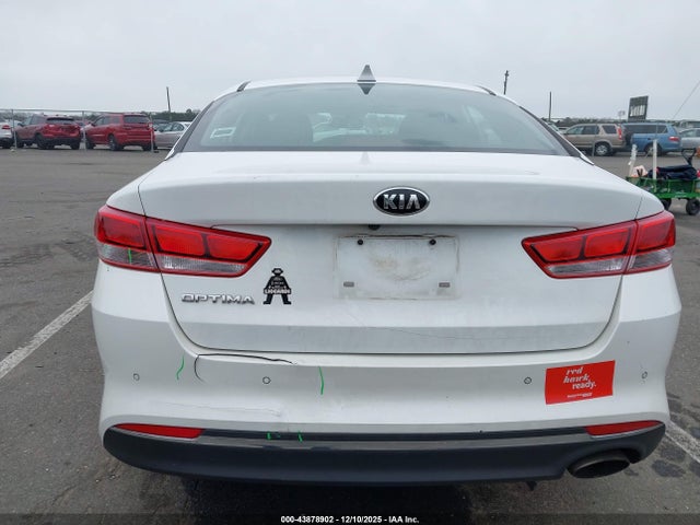 43878902 :رقم المزاد ، 5XXGT4L30JG272096 vin ، 2018 Kia Optima Lx مزاد بيع