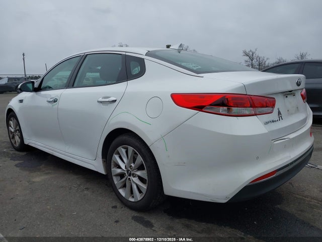 43878902 :رقم المزاد ، 5XXGT4L30JG272096 vin ، 2018 Kia Optima Lx مزاد بيع