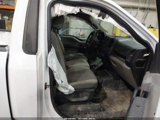 2016 FORD F-150 1FTMF1CF1GKE70784 Photo 4